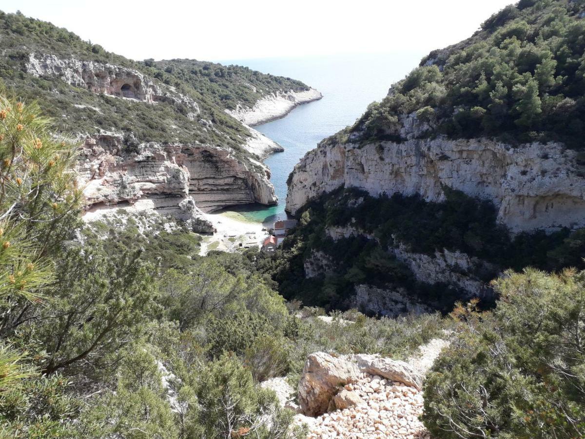 Holiday Home Stiniva 维斯 外观 照片